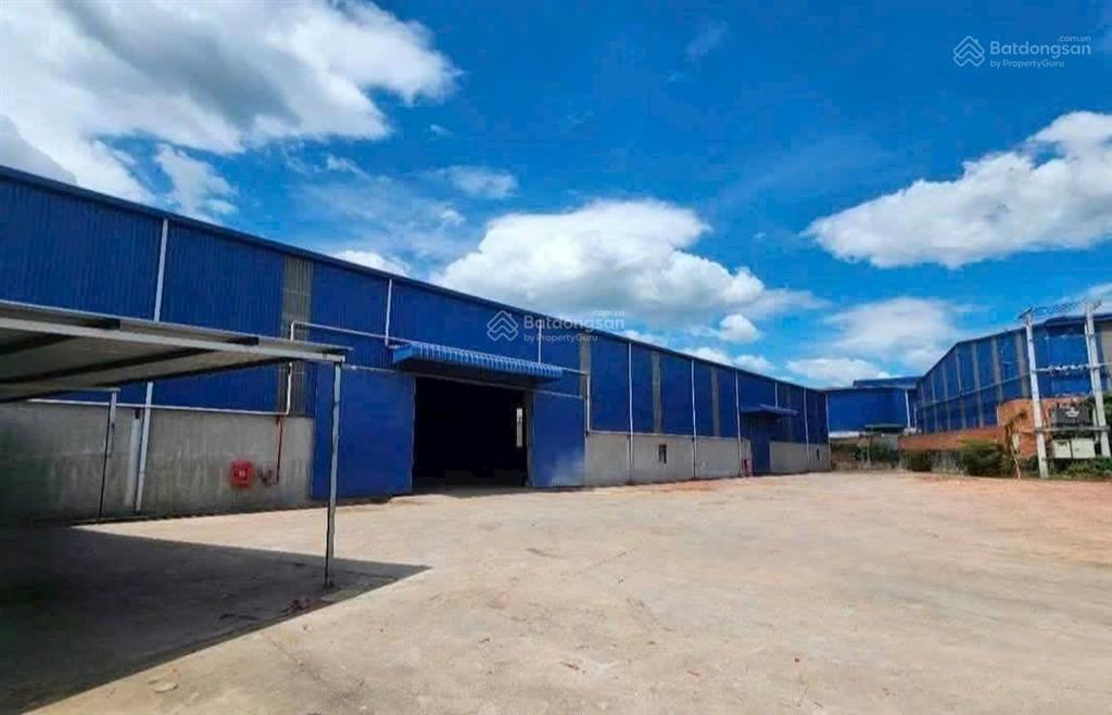 Cho thuê kho xưởng 3000m2, giá 160 triệu/tháng, tân uyên, bình dương.  0934 794 *** mr long