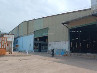 Cho thuê kho xưởng 1800m2. giá 72 triệu/tháng. thuận an/ bình dương/hcm.  0934 794 *** mr long