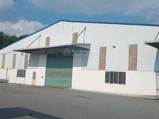 Cho thuê kho xưởng trong kcn mỹ phước 2. dt 1.190m2. 100tr/th.  0934 794 *** mr long