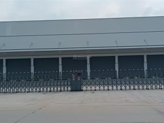 Cho thuê kho chứa hàng trong kcn vsip2. dt 3500m2. giá 88.604 đ/tháng/1m2.  0934 794 ***. mr long