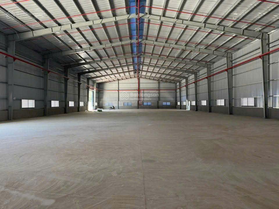 Cho thuê kho xưởng 2500m2. giá 150 triệu/tháng. tại xã đất cuốc, bắc tân uyên, hồ chí minh.