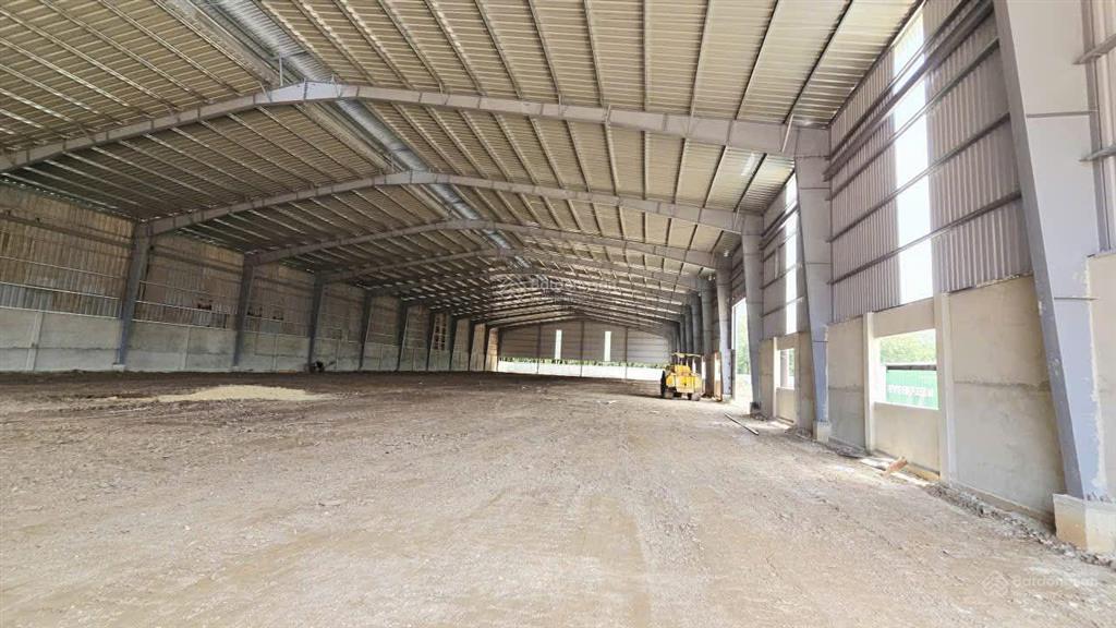 Cho thuê kho xưởng dt 7000m2 đất. giá 250 triệu/tháng tại chánh phú hòa, bến cát, bình dương