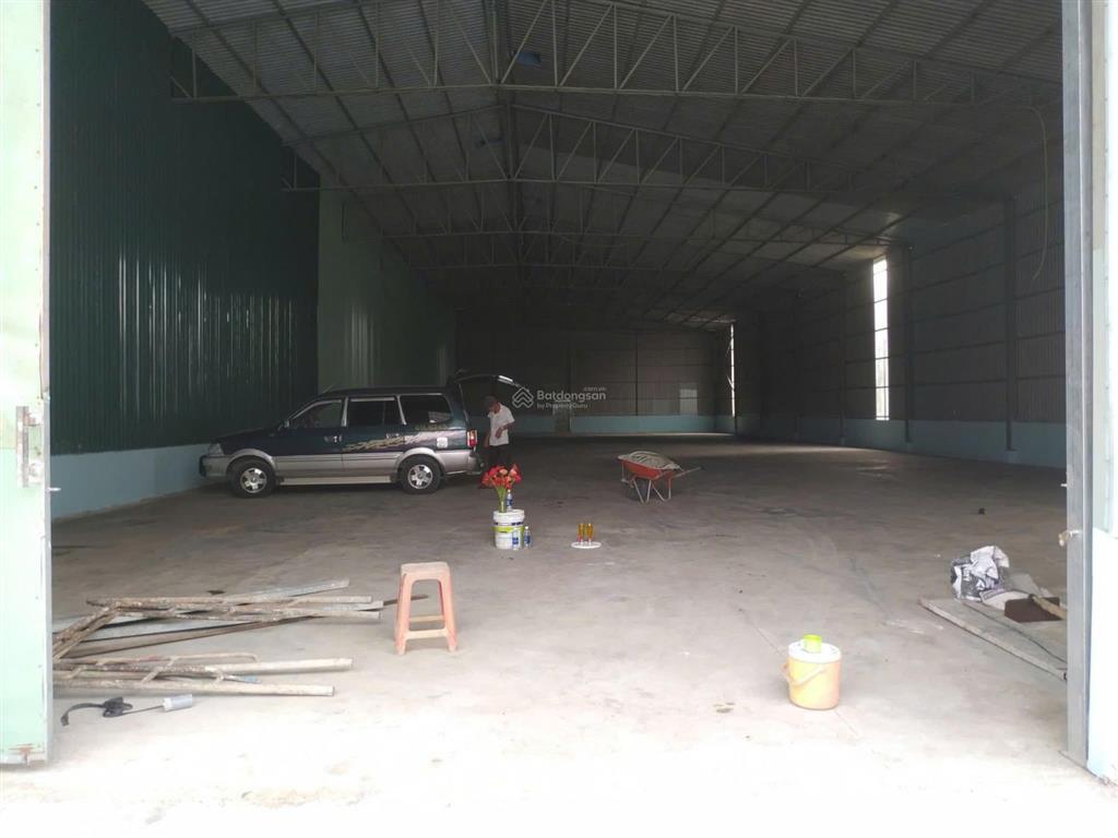 Cho thuê kho xưởng 1400m2. giá 80 triệu/ tháng. tại định hòa, thủ dầu một, bình dương