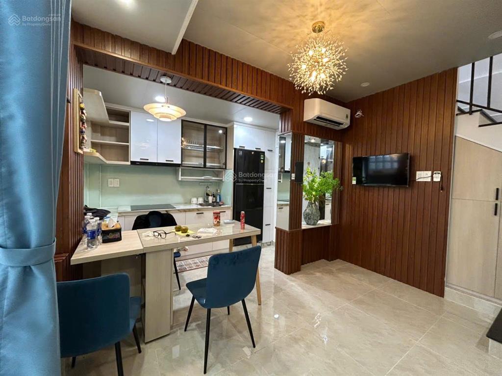 Cho thuê nhà 18a/111 đường nguyễn thị minh khai quận 1(giờ là phường sài gòn) giá 20tr/tháng