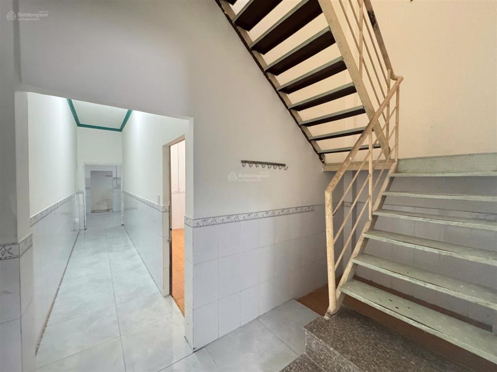 Bán nhà riêng tại dx 044, phú mỹ, thành phố thủ dầu một, giá ưu đãi 3,8 tỷ, 100m2