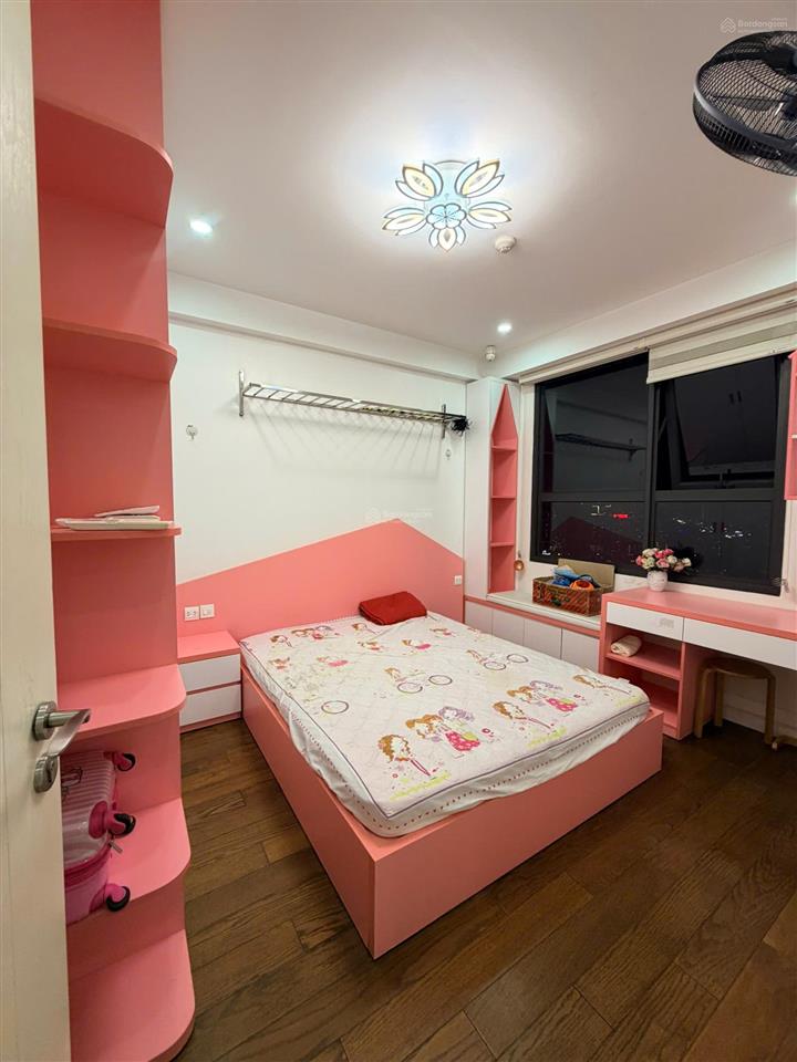 Bán căn hộ 3pn vinhomes d'capitale 87m² cực đẹp view hồ thanh xuân, full nội thất