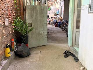 Bán nhà sổ riêng full thổ mà giá chỉ 1 tỷ hơn, ngay cổng chung cư picity q12