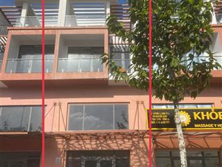Nhà 1 trệt 3 lầu mặt tiền 30m đối diện siêu thị go trà vinh