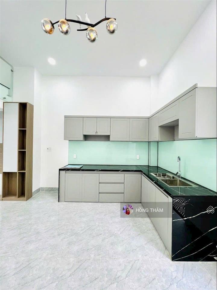 Bán nhà chính chủ đường trường lưu p.long trường lưu quận 9  0938 369 *** thắm gần nguyễn duy trinh