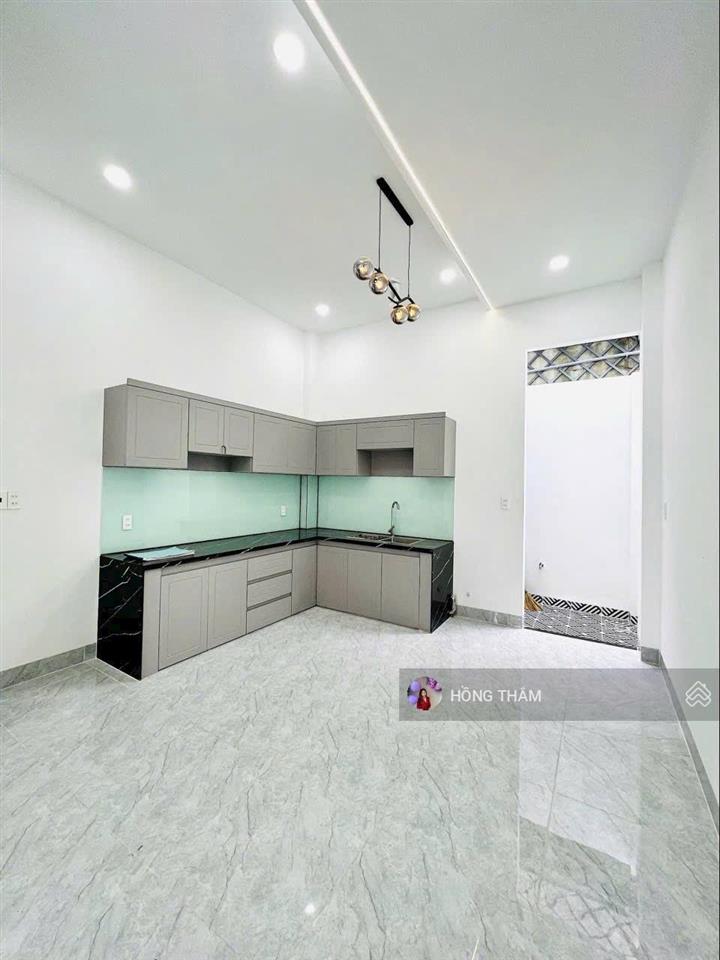 Bán nhà chính chủ đường trường lưu p.long trường lưu quận 9  0938 369 *** thắm gần nguyễn duy trinh