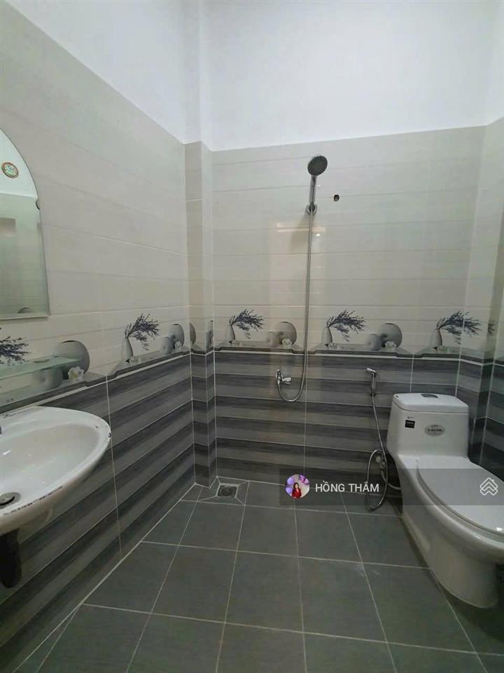 Bán nhà hxh gần cảng cát lái đường số 2 nguyễn thị định, giá 5.1 tỷ.  0938 369 *** thắm
