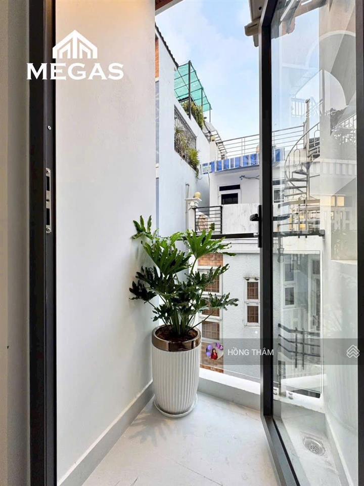 Chdv mới xây siêu đẹp đường thích quảng đức quận phú nhuận giá 7tr/ tháng  0397 939 ***