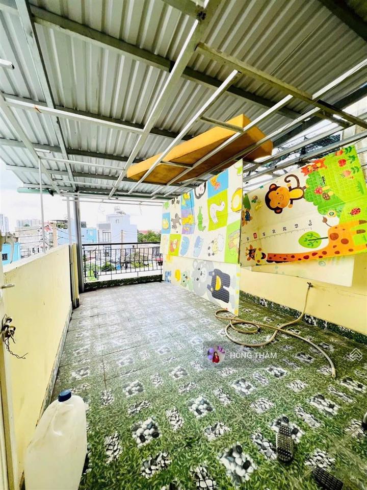 Bán nhà 1 trệt 2 lầu đường 13 gần lê văn thịnh quận 2 dt 68m2 giá 7.9 tỷ  0938 369 *** thắm