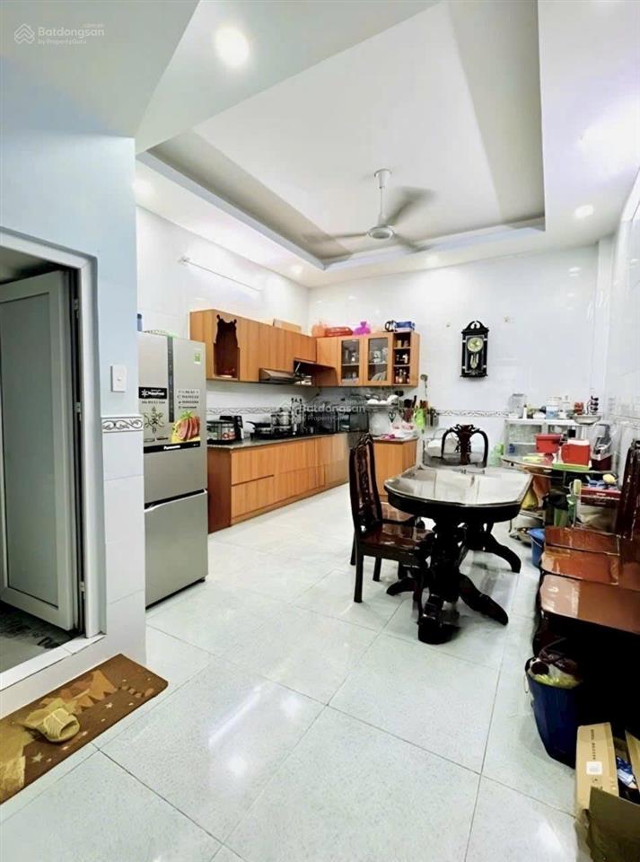 Bán nhà chính chủ 1t3l đường tốt, phường long trường, quận 9, đường thông ô tô giá 5.5 tỷ