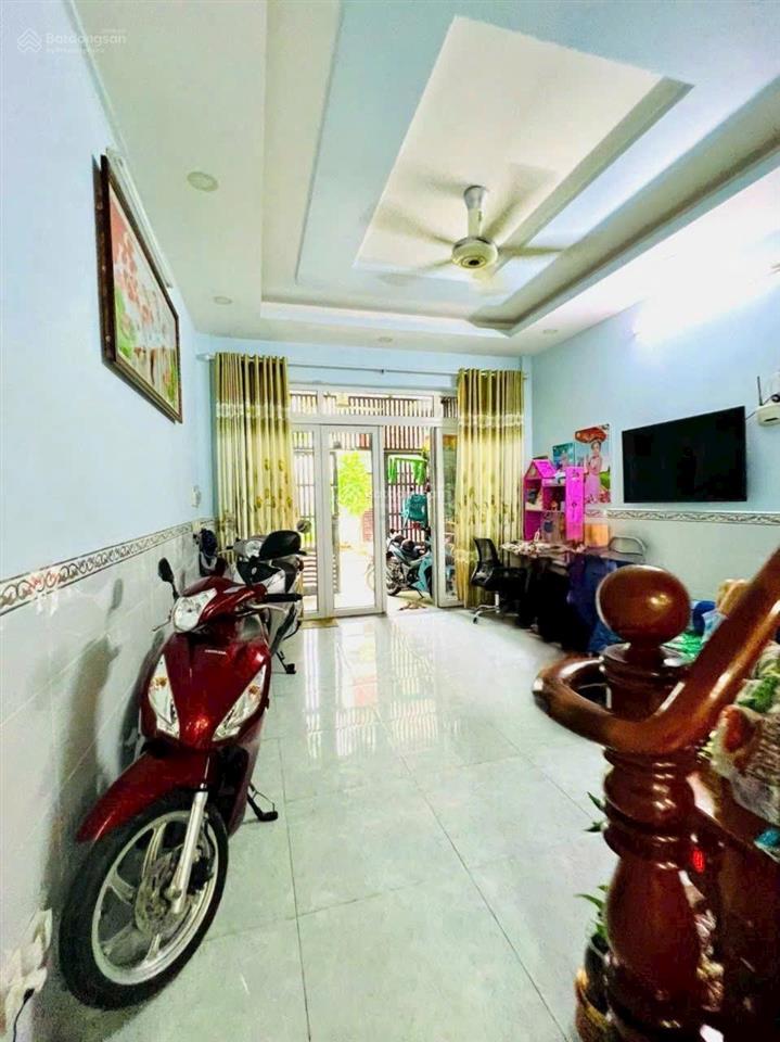 Bán nhà chính chủ 1t3l đường tốt, phường long trường, quận 9, đường thông ô tô giá 5.5 tỷ
