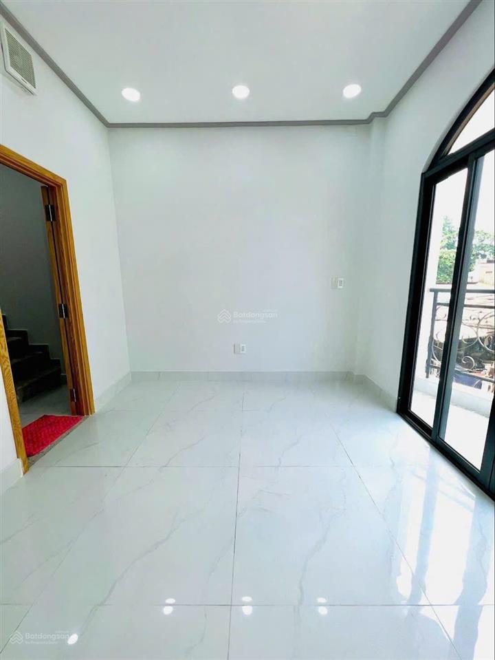 Bán nhà mới đẹp xây mới gần lê văn thịnh p.cát lái quận 2  giá 5.6 tỷ  0938 369 ***