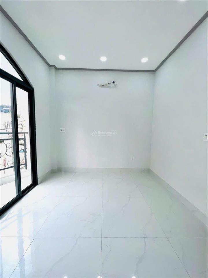 Bán nhà mới đẹp xây mới gần lê văn thịnh p.cát lái quận 2  giá 5.6 tỷ  0938 369 ***
