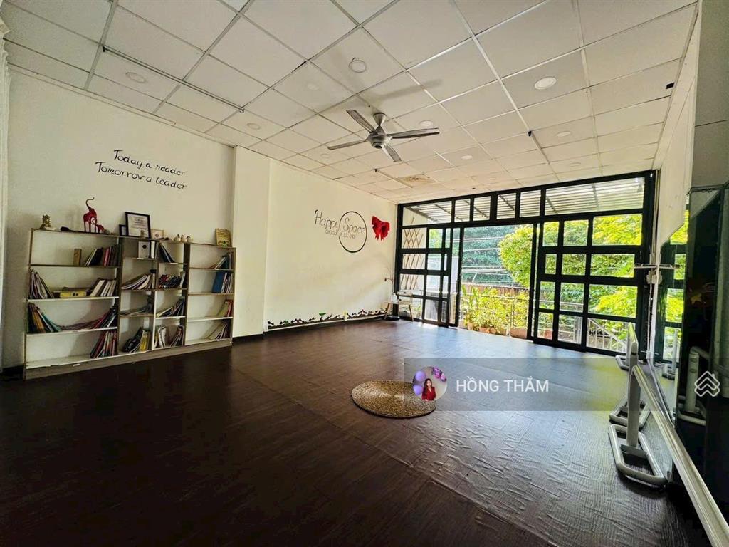 Cho thuê nhà mặt tiền kinh doanh 1 trệt 1 lầu kdc p. bình trưng đông quận 2  0907 042 *** thắm