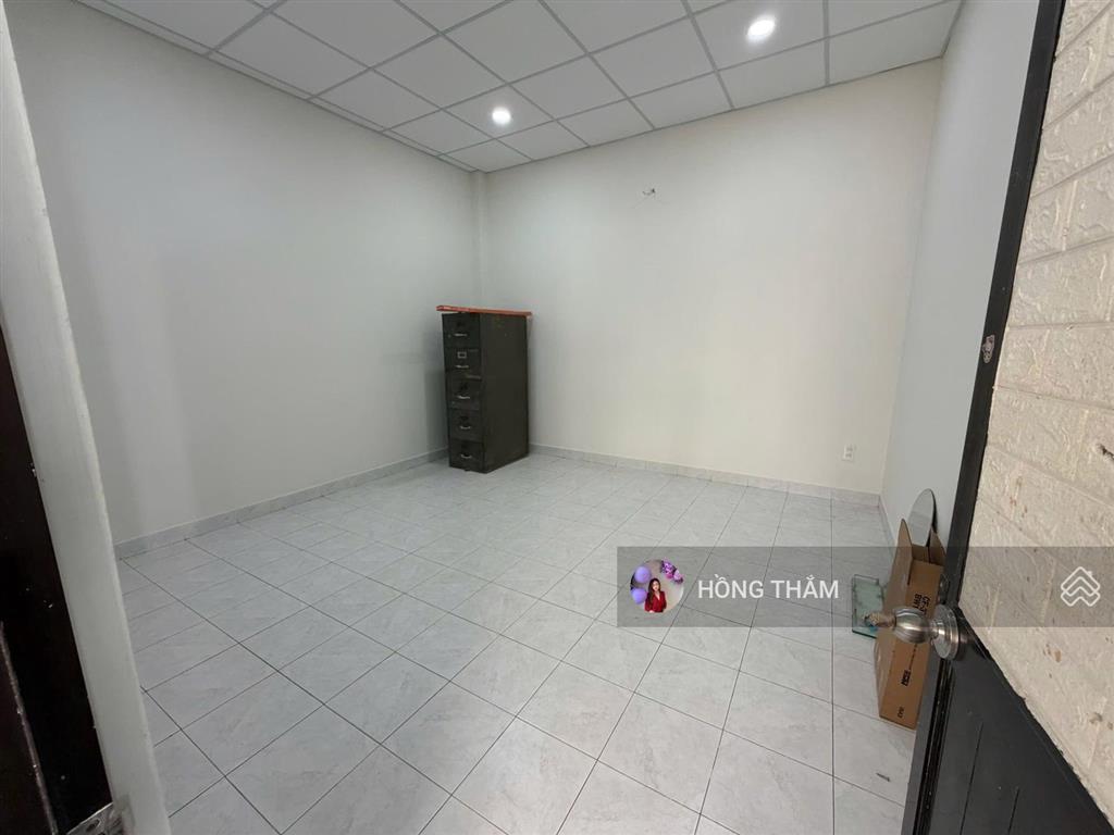 Cho thuê nhà mặt bằng kinh doanh đường bạch đằng quận tân bình giá 20 triệu  0397 939 *** hậu