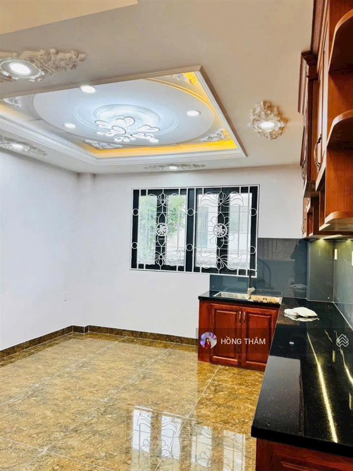 Bán nhà mặt tiền gần chợ tân lập bình trưng đông quận 2