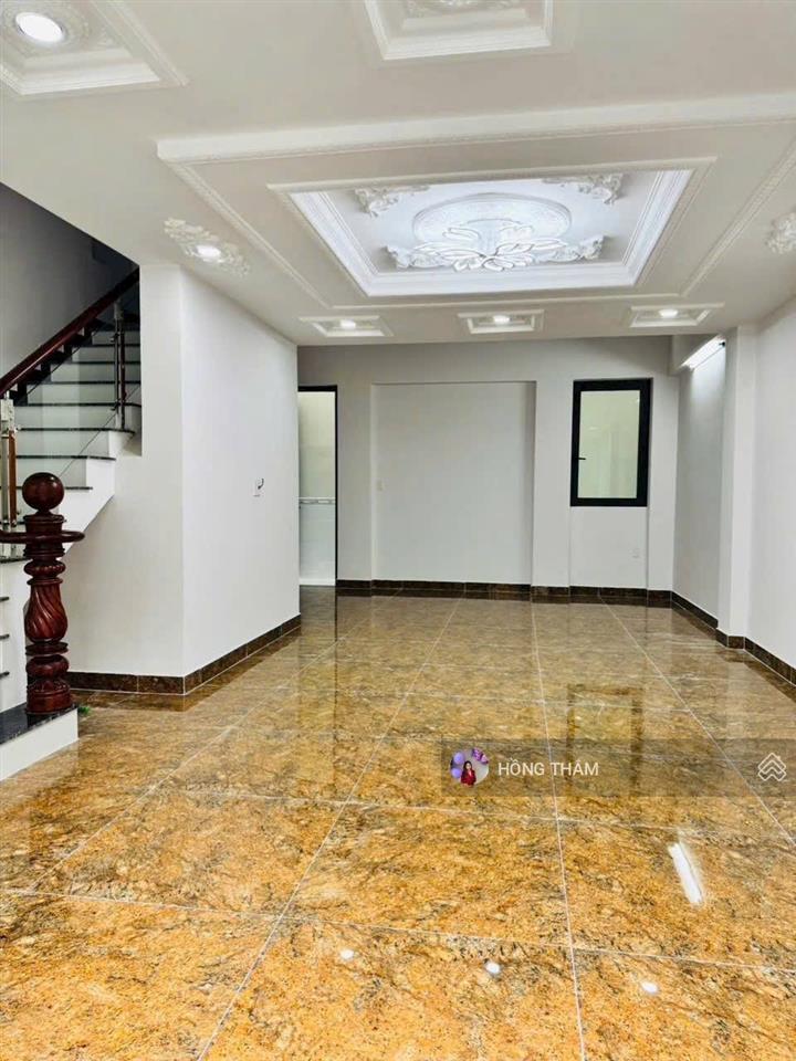 Bán nhà mặt tiền gần chợ tân lập bình trưng đông quận 2