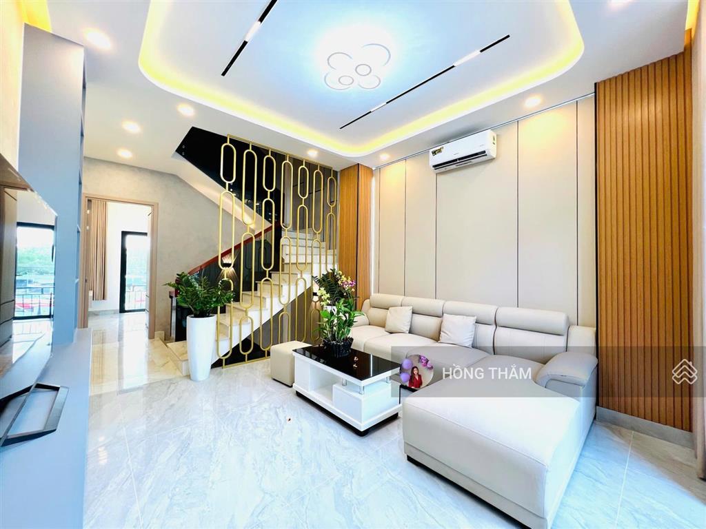 Giảm 400 triệu bán nhà chính chủ kdc nguyễn duy trinh p. long trường quận 9 full nội thất