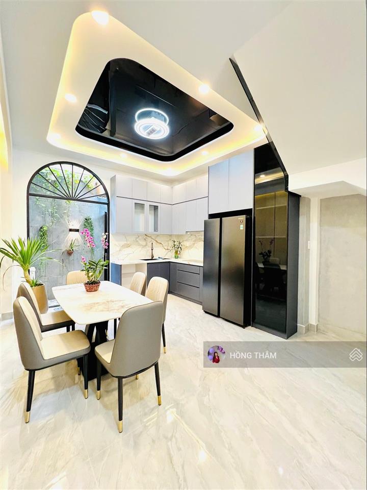 Giảm 400 triệu bán nhà chính chủ kdc nguyễn duy trinh p. long trường quận 9 full nội thất