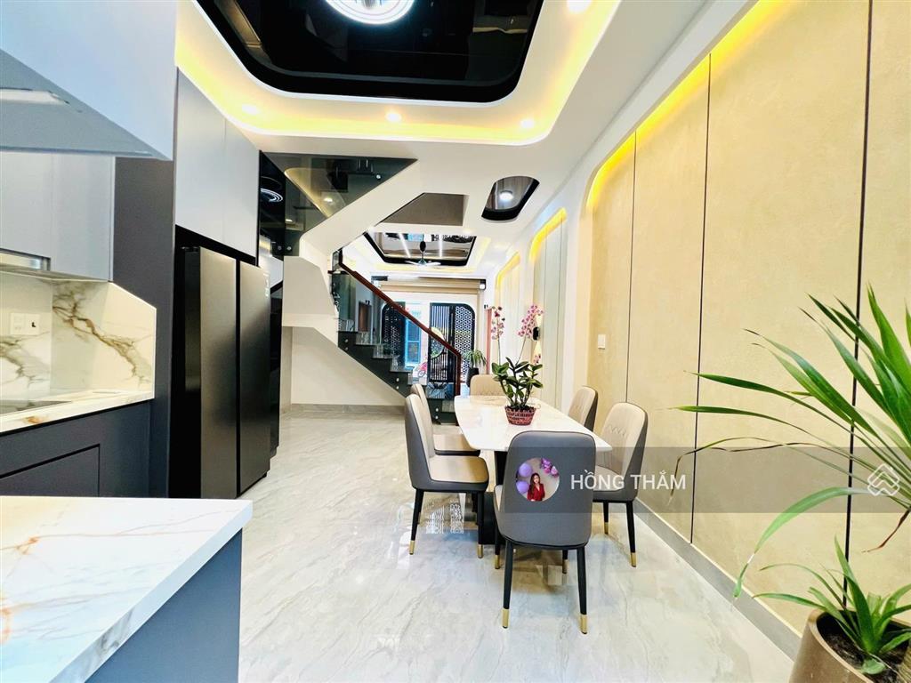 Giảm 400 triệu bán nhà chính chủ kdc nguyễn duy trinh p. long trường quận 9 full nội thất