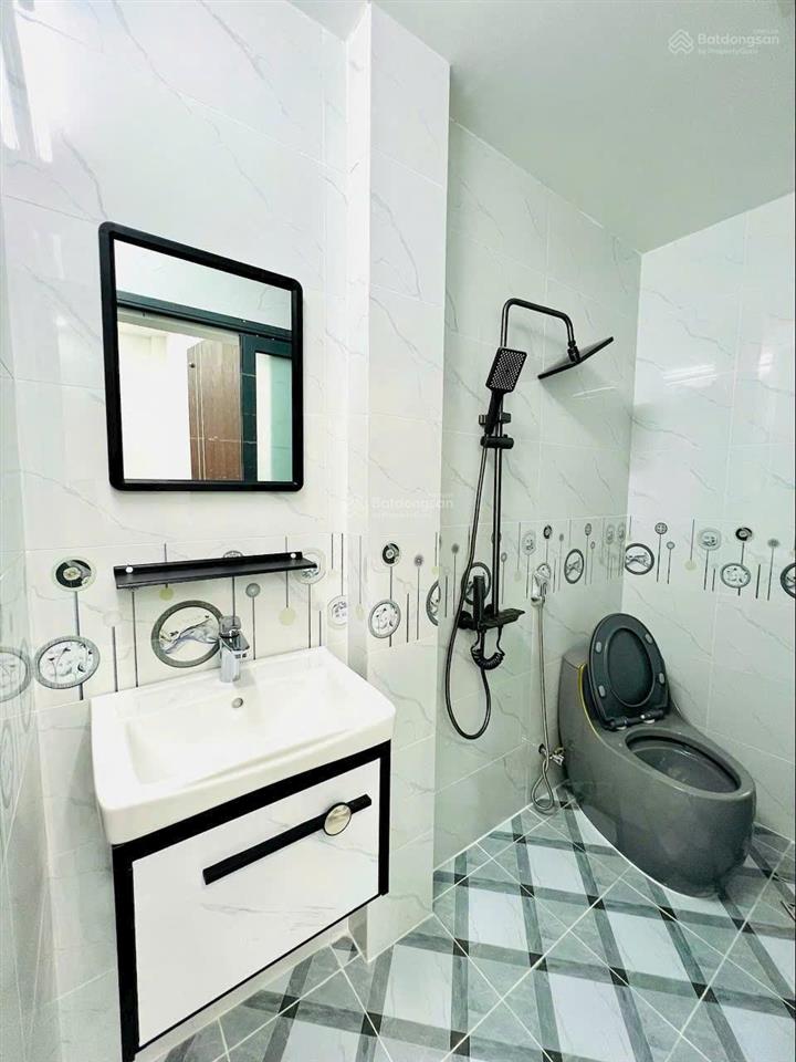 Bán nhà chính chủ đường thông nguyễn duy trinh p. long trường quận 9 giá 5.9 tỷ  0938 369 ***