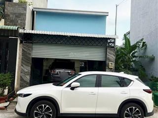 Bán đất tặng nhà cấp 4 đường bưng ông thoàn p. phú hữu quận 9 53,3m2 giá 4 tỷ 250 giáp quận 2