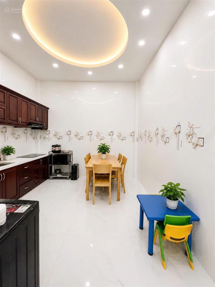 Bán nhà mới đẹp hẻm xe hơi đường bưng ông thoàn p. phú hữu quận 9 giáp quận 2 giá 6,5 tỷ