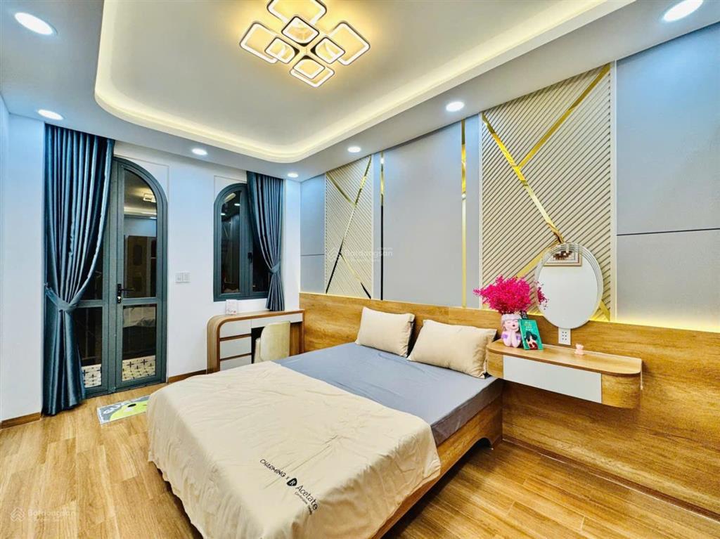 Nhà đẹp chính chủ trung tâm phú nhuận đường phan tây hồ 6pn 6wc full nội thất  0938 369 *** thắm