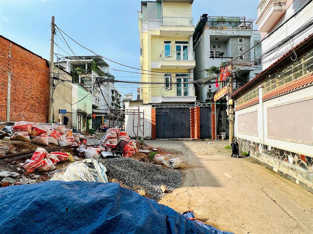 Bán đất chính chủ hẻm xe hơi đường lê văn thịnh quận 2 giá chỉ 5.3 tỷ  0938 369 ***