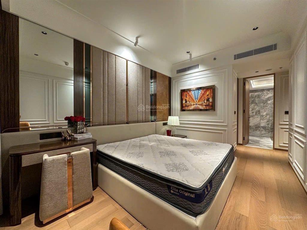 Chính chủ bán căn góc 3 phòng ngủ view sông jw marriott grand marina saigon