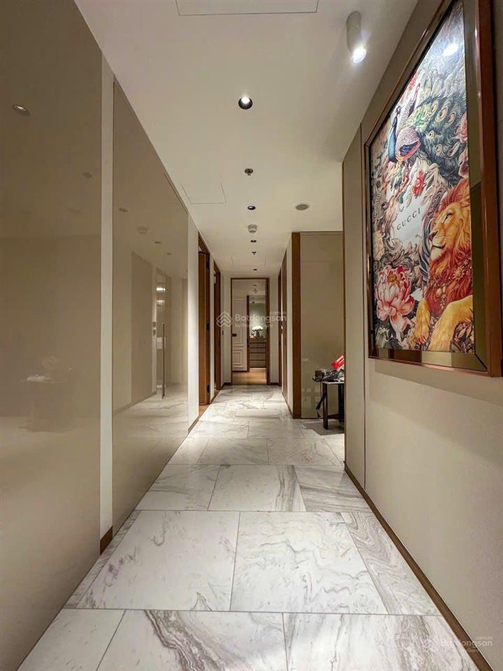 Chính chủ bán căn góc 3 phòng ngủ view sông jw marriott grand marina saigon