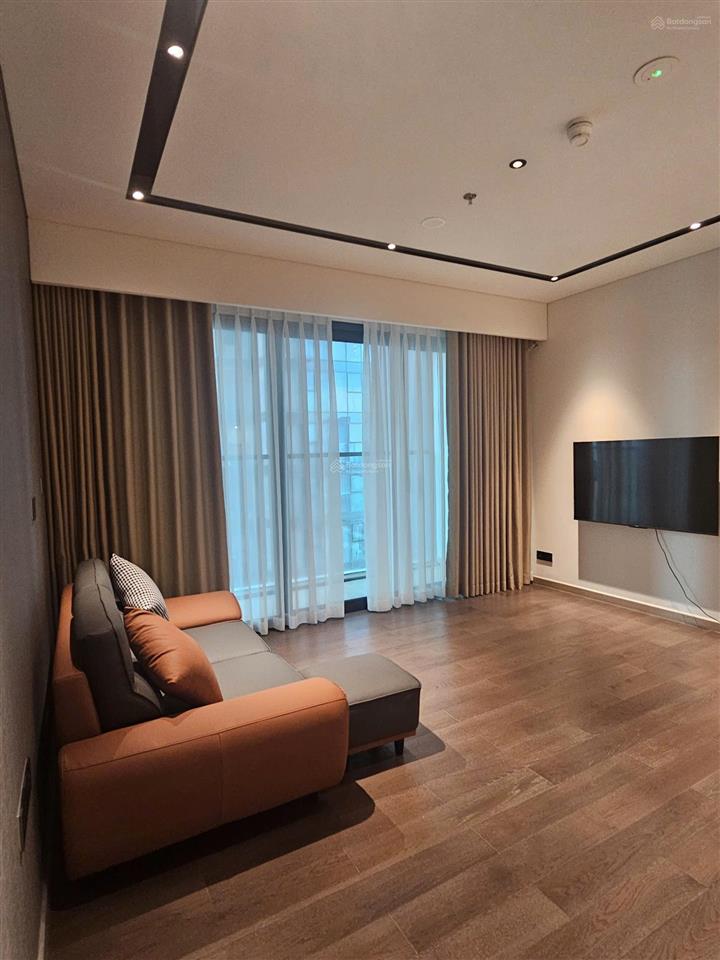Chính chủ gửi bán căn 1 phòng ngủ grand marina saigon full nội thất