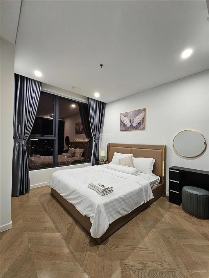 Chính chủ gửi bán căn 2pn lumiere riversite tòa west 11,4 tỷ
