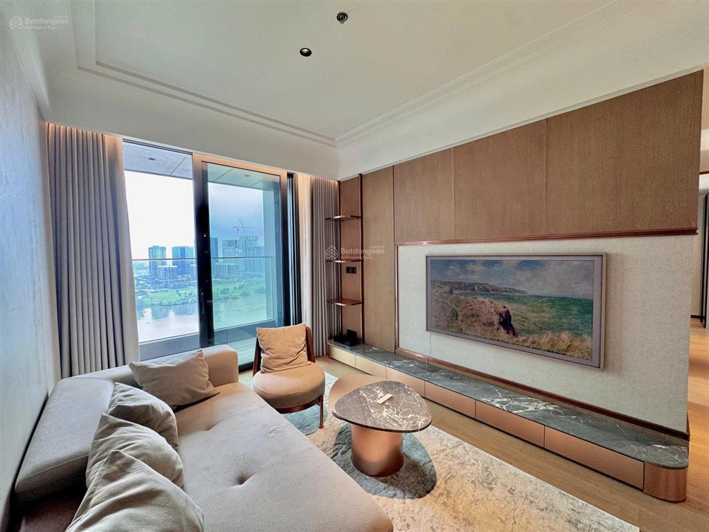 Chính chủ cho thuê 2 phòng ngủ view sông grand marina saigon