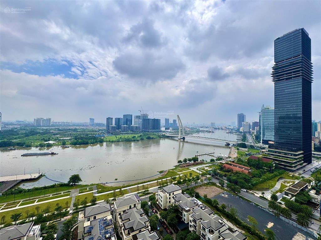 Chính chủ cho thuê 2 phòng ngủ view sông grand marina saigon
