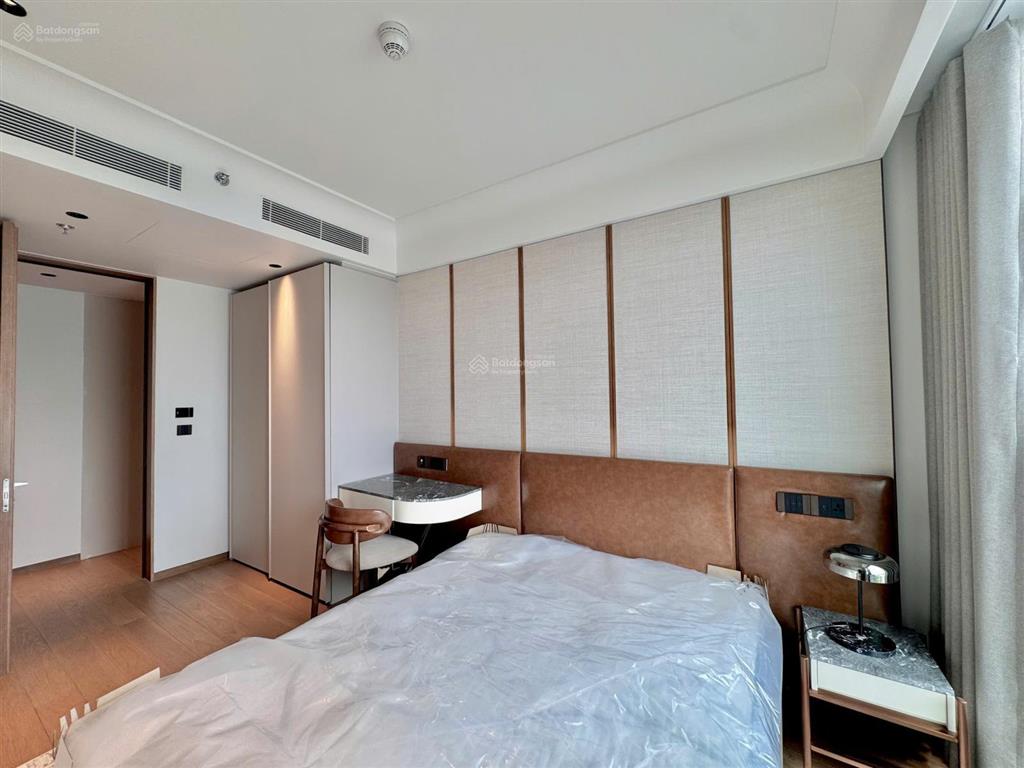 Chính chủ cho thuê 2 phòng ngủ view sông grand marina saigon