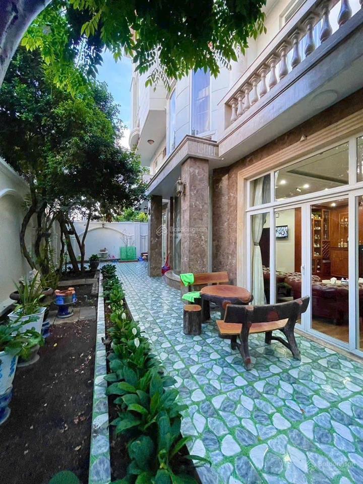 Bán biệt thự 204m2 khu bên sông đường số 10, p hiệp bình chánh, thủ đức. giá tốt