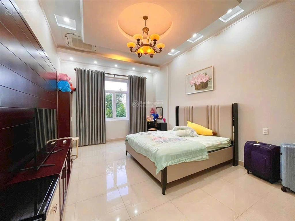 Bán biệt thự 204m2 khu bên sông đường số 10, p hiệp bình chánh, thủ đức. giá tốt