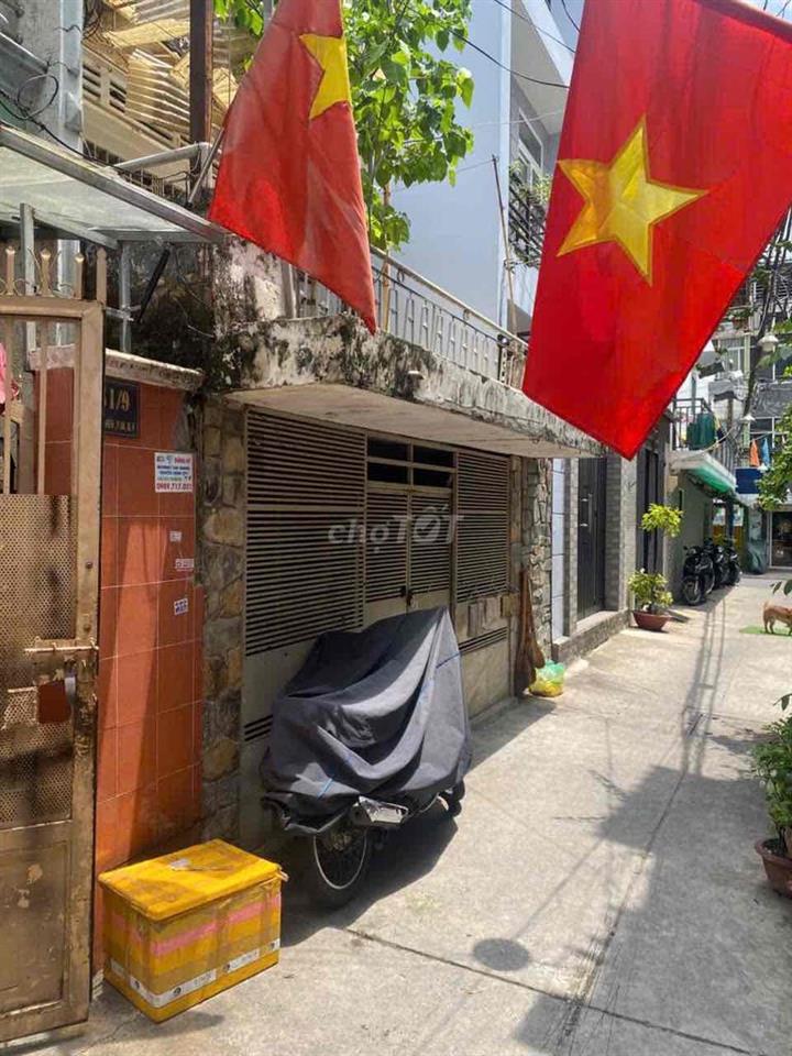 Nhà bán ở Quận 4 vị trí thuận lợi
