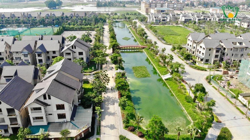 Bán gấp biệt thự song lập 180m2 giá chỉ 18,x tỷ