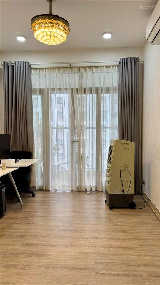 Cho thuê 2pn 2pn2wc 86m2 dt lớn full nội thất tầng cao