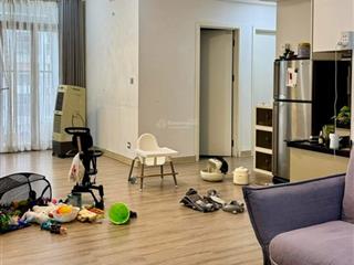 Cho thuê 2pn 2pn2wc 86m2 dt lớn full nội thất tầng cao