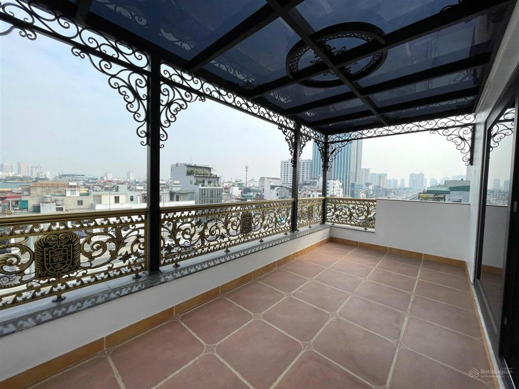Cần cho thuê gấp toà nhà 8 tầng kdt linh đàm, tổng diện tích 1200m2. giâ 120tr/tháng