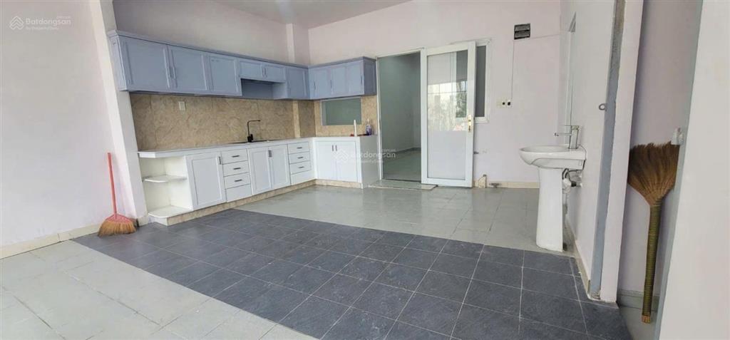 Nhà đẹp đường xe hơi 2 chiều nhơn đức, nhà bè diện tích gần 200m2 ngang 5,8m giá bán cực tốt 5,8 tỷ