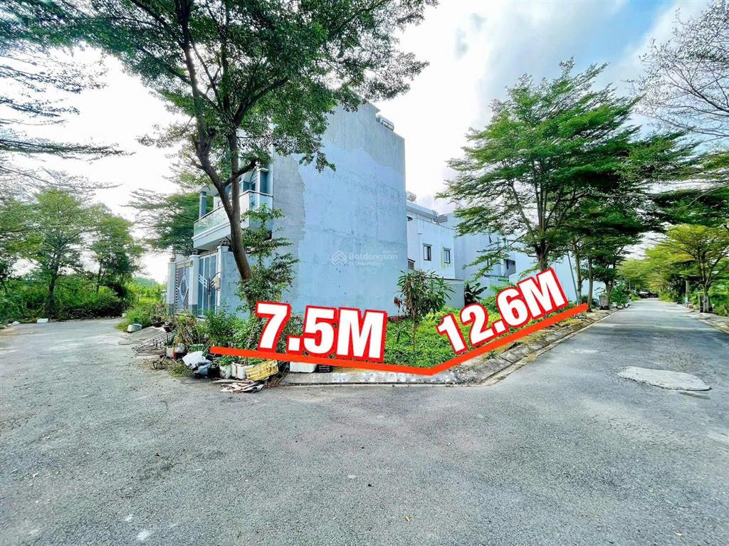 Bán lô góc 2 mặt tiền  khu ven sông nguyễn bình  dt 93m2 ngang 7,5m giá tốt