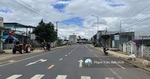 Bán đất mặt tiền rộng 17x50m đường đt 724 ngay chợ tân hội